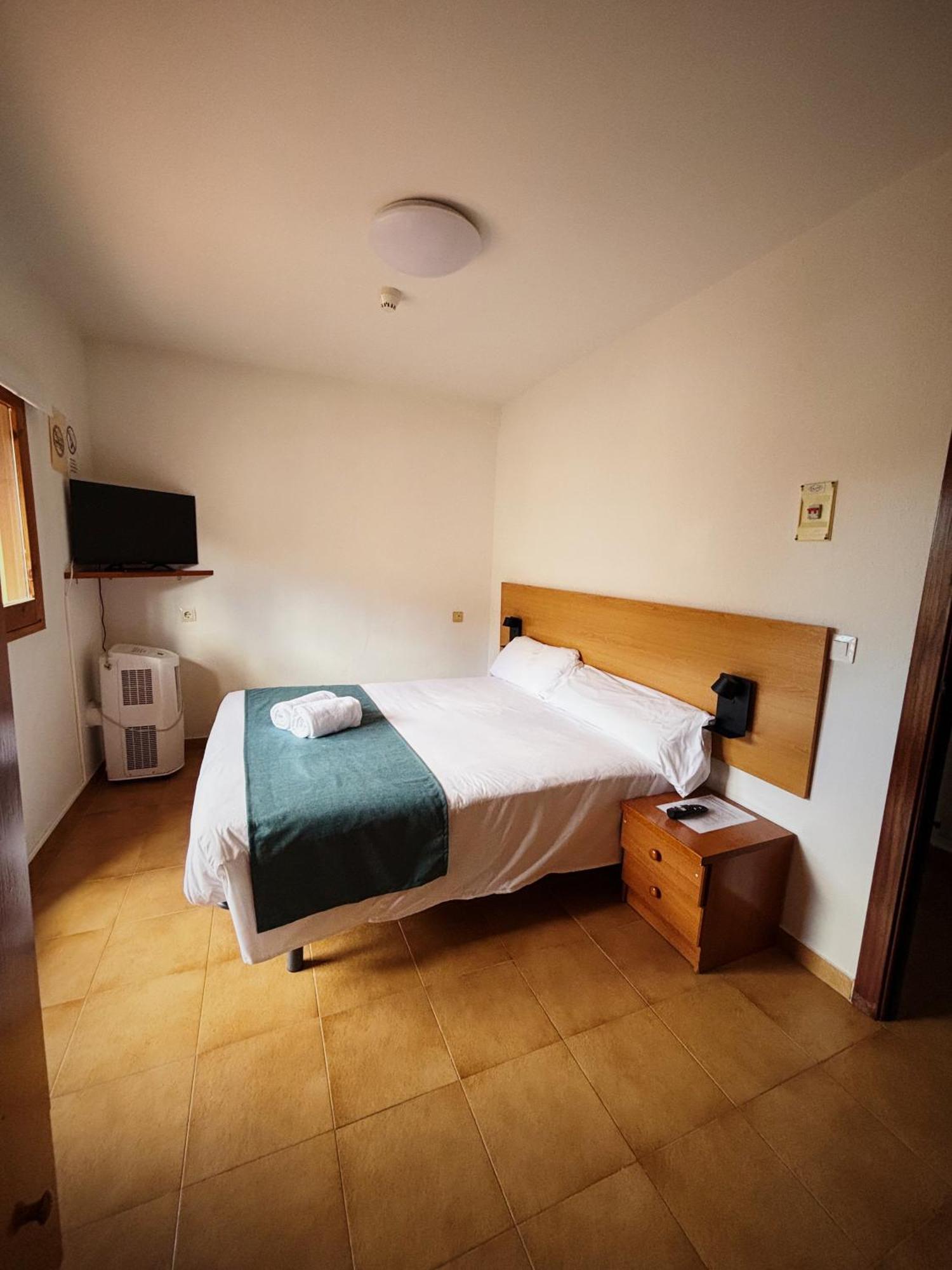 Hostal Legaz Funes Exterior foto